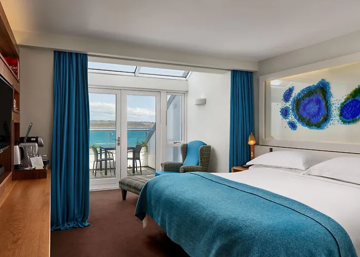 Cliff House Hotel